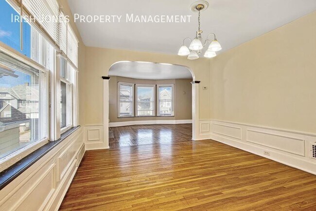 Building Photo - 20 Avery Ave