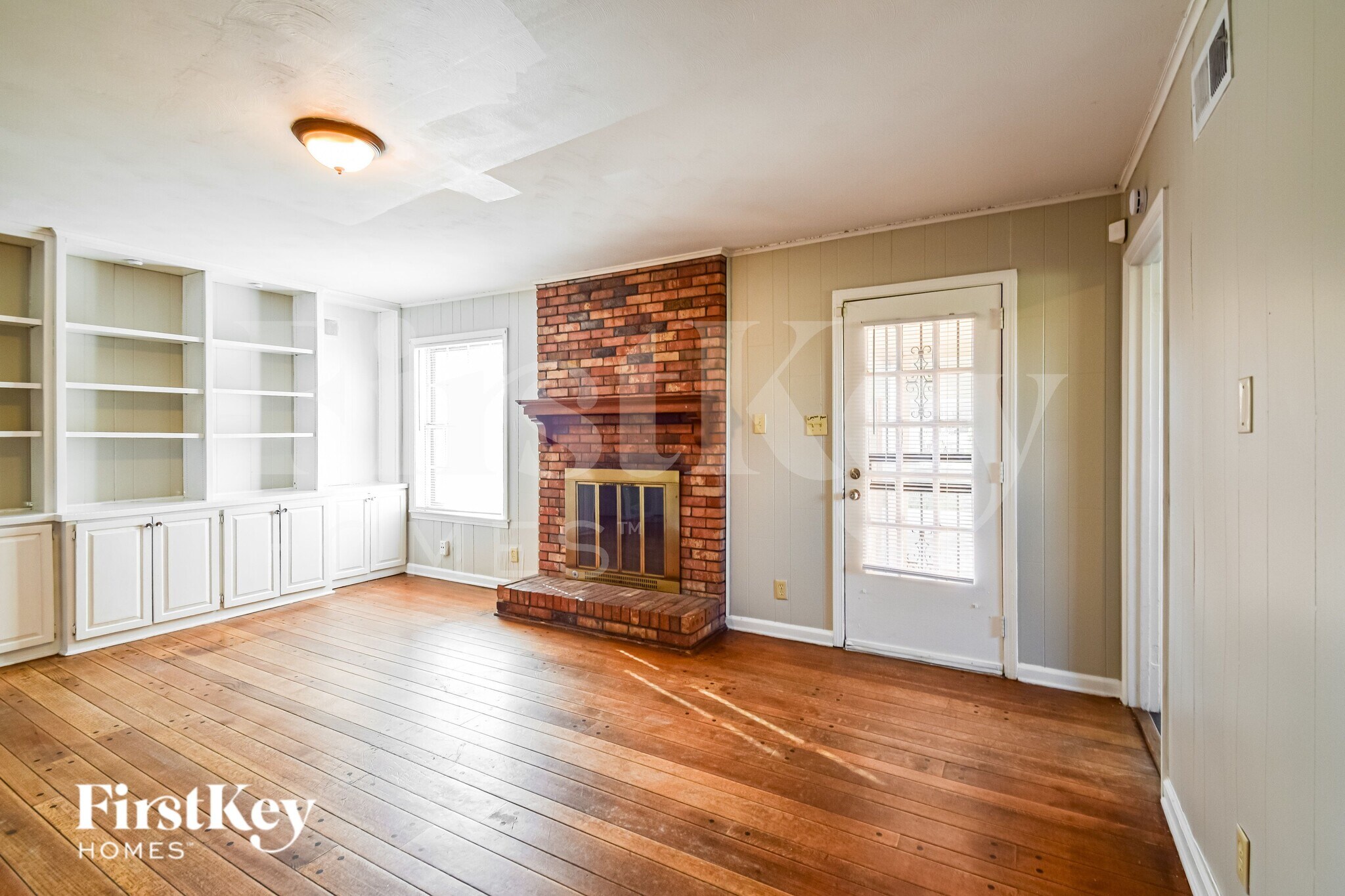Building Photo - 5117 Scrivener Dr