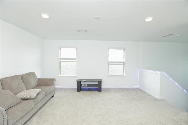 Building Photo - 14463 Cedar Ledge Ln