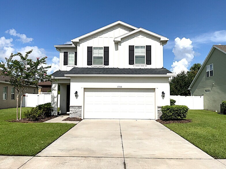 Primary Photo - 1366 Celery Ave