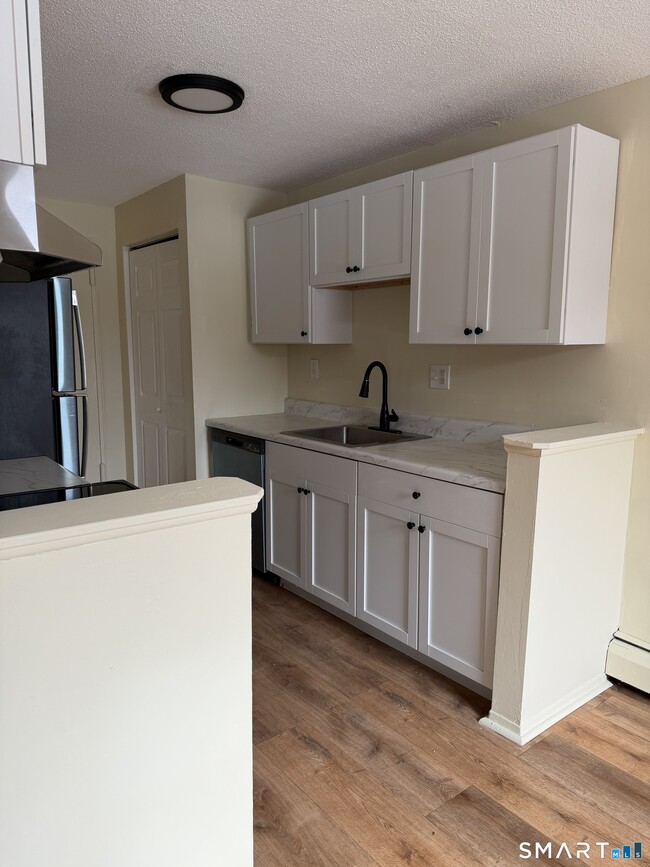 Building Photo - 45 Jefferson Rd