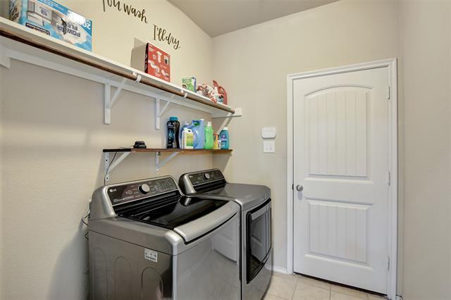 Building Photo - 628 Crowell Dr