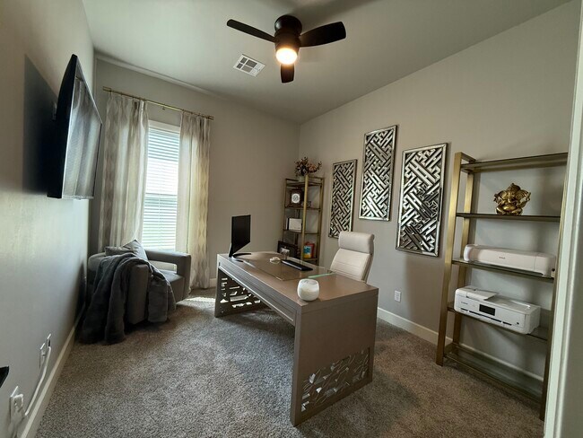 Building Photo - 15409 Caspian Ln