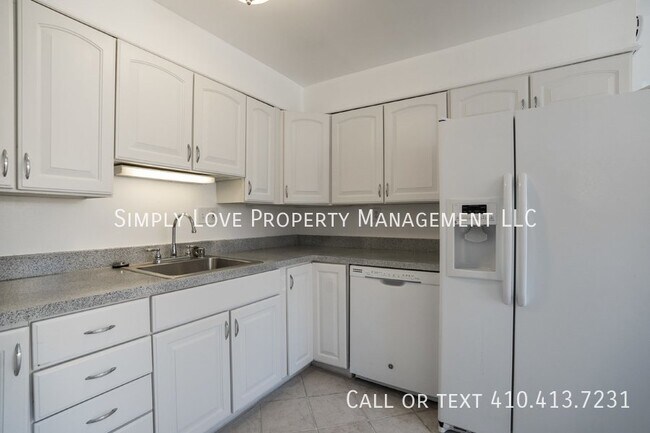 Building Photo - 7709 Ravine Dr