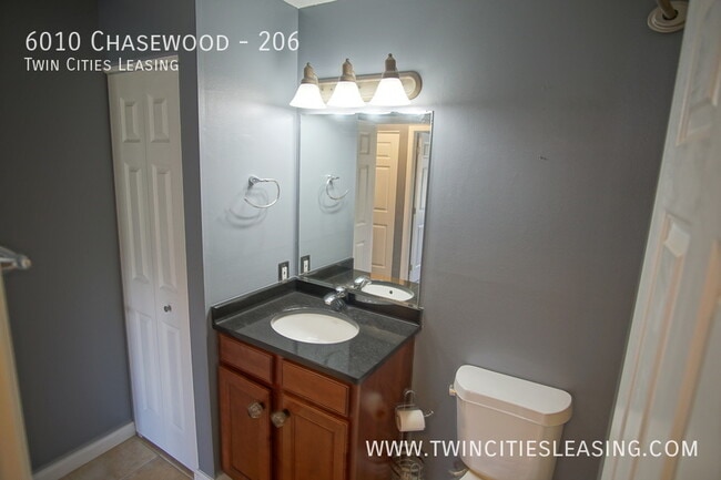 Building Photo - 6010 Chasewood Pkwy