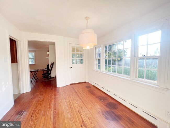 Building Photo - 51 Elfman Dr