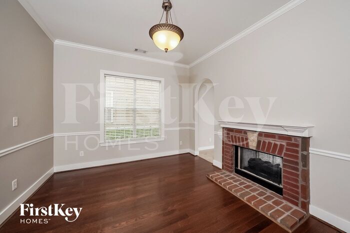 Building Photo - 4657 Nicholas Dr