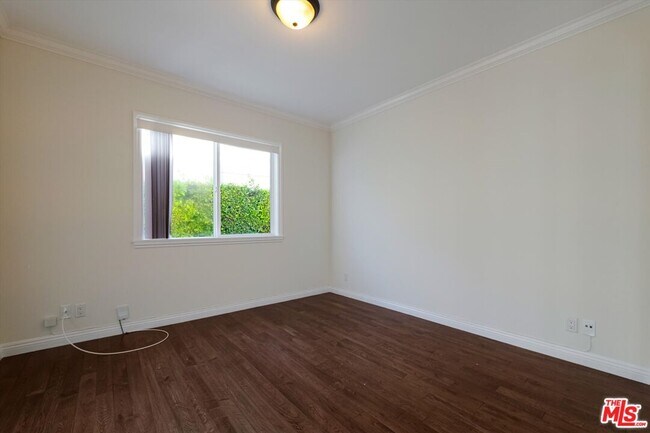 Building Photo - 809 N La Jolla Ave