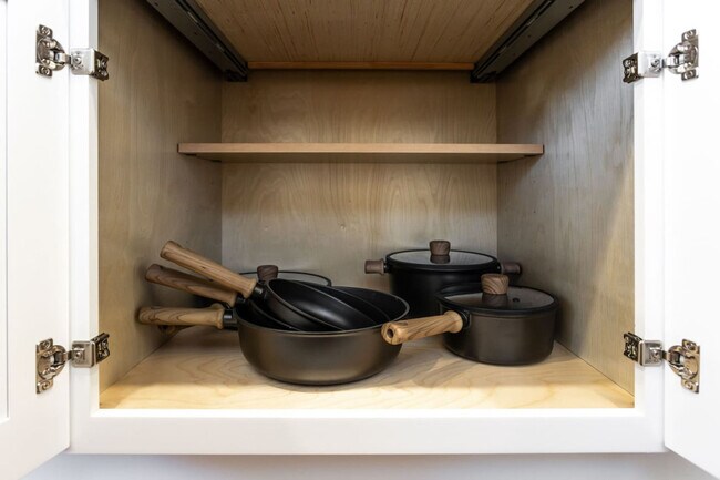 Building Photo - 518 Prospect St