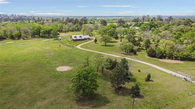 Primary Photo - 10 acres with 3/2 cabin for rent in Navaso...