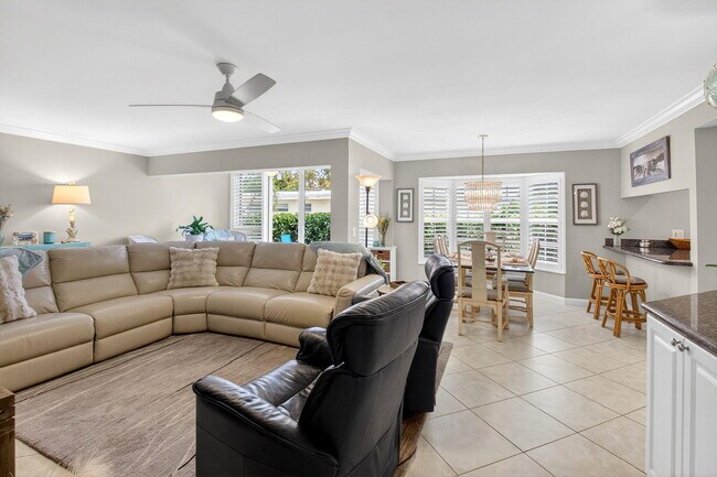 Building Photo - 75 Venetian Dr