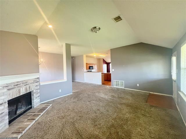 Building Photo - 1616 Logan Dr