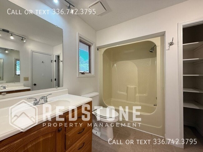 Building Photo - 510 S. Williamson-
