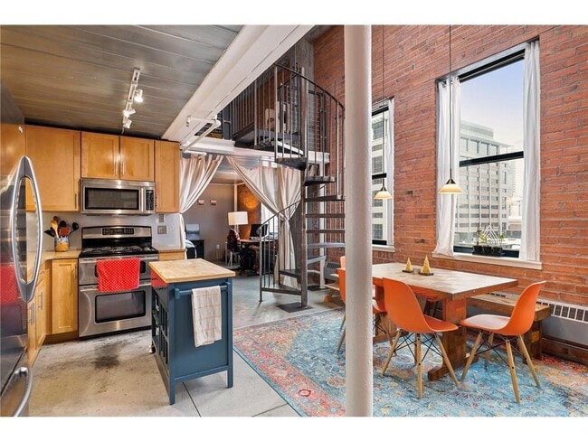 Building Photo - 250 Park Ave