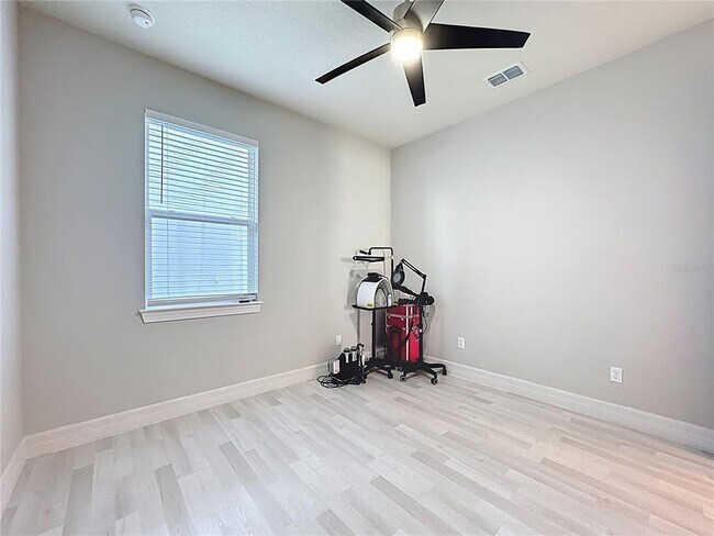 Building Photo - 2232 Bur Oak Blvd