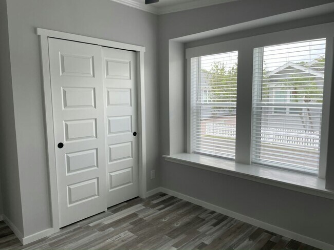 Building Photo - 747 Arbor Estates Way