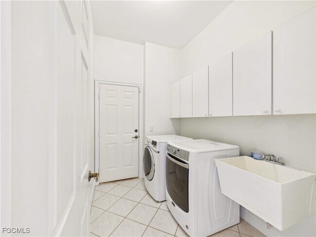 Building Photo - 21809 Masters Cir