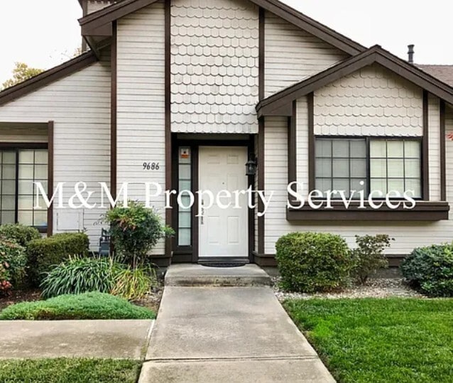 Building Photo - 9686 Gage St