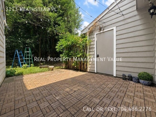 Building Photo - 3113 Heathstead Place