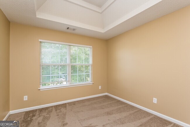 Building Photo - 2061 Registry Dr