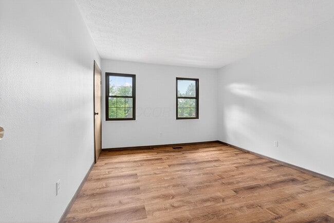 Building Photo - 6462 Brookedge Ct