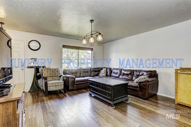 Building Photo - Boise 2101Sqft Great family home in Devonshire Subdivision