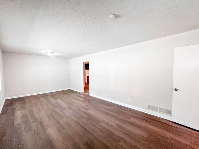 Building Photo - Single Family Brick 3/2 rental in Mableton