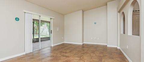 Building Photo - 2208 Kingscrest Cir