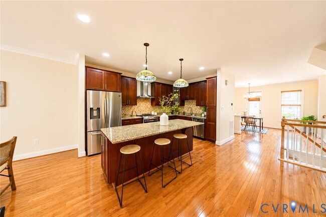 Building Photo - 5421 Hickory Ann Dr