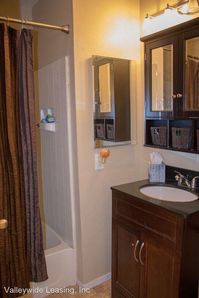 Building Photo - 3 br, 2 bath House - 19804 Sandpiper Pl. # 12