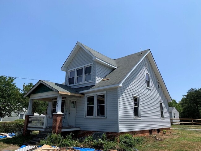 Primary Photo - 645 Leesville Rd