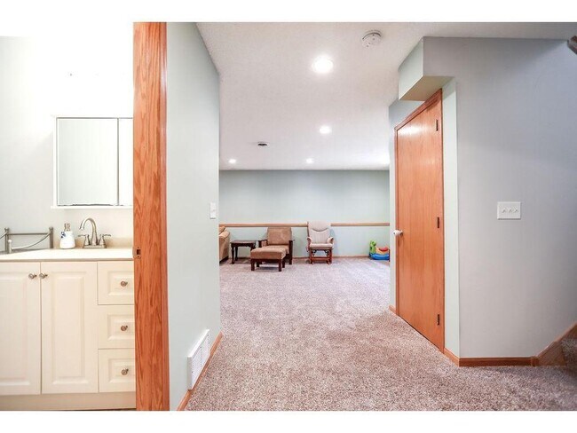 Building Photo - 11186 Woods Edge Ave