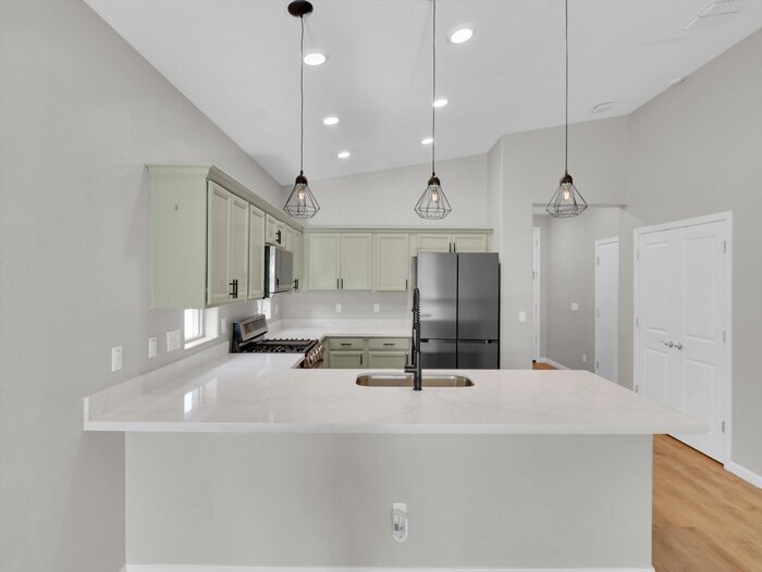 Building Photo - 3405 W Alta Vista Rd