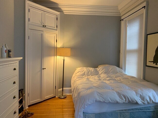 Building Photo - 373 Commonwealth Ave