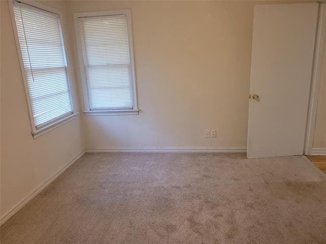 Building Photo - 2953 Primrose Ln