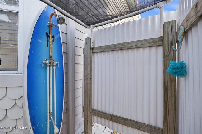 Building Photo - 600 First St