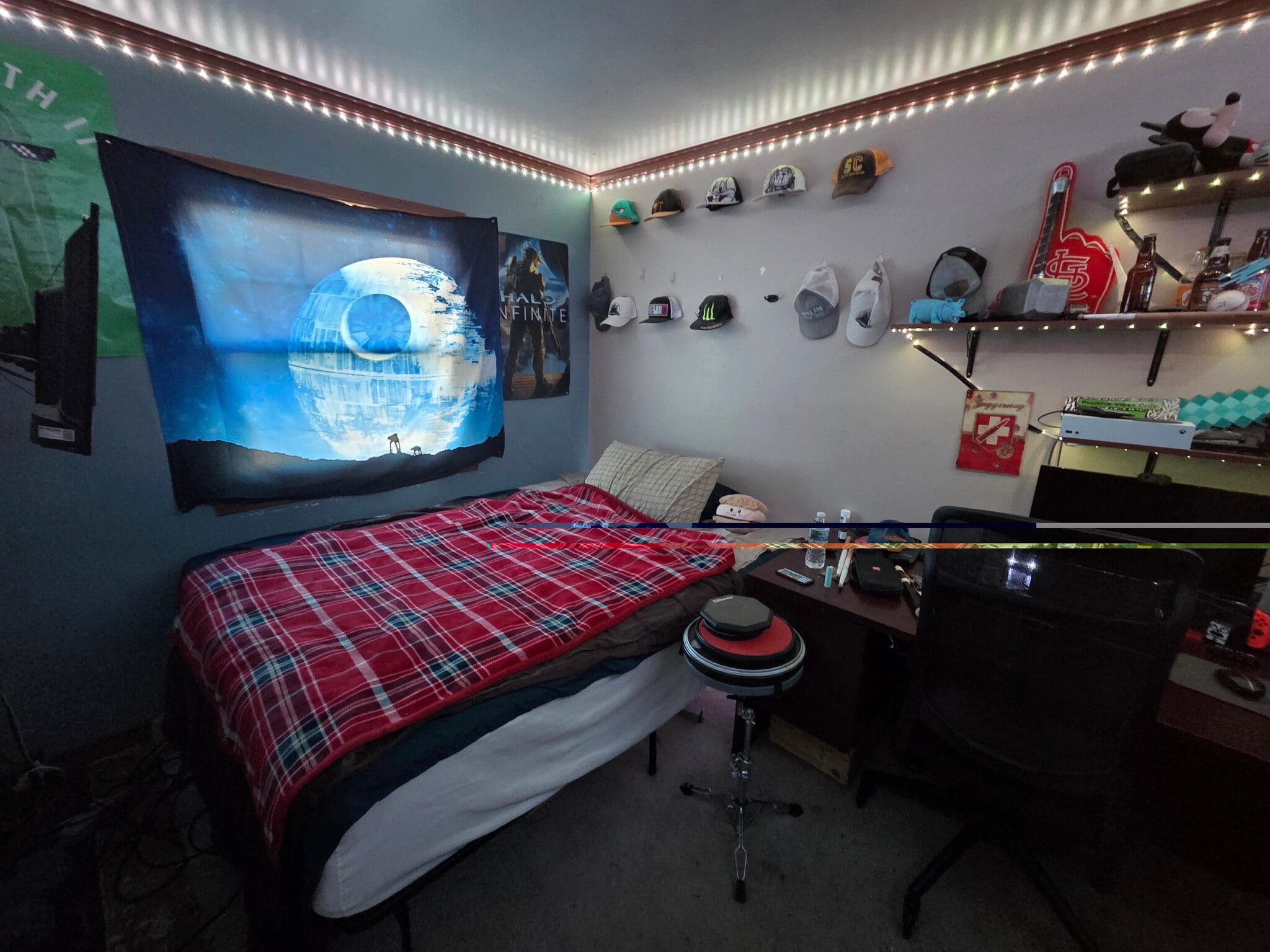 Building Photo - 2257 E Eichel Ave