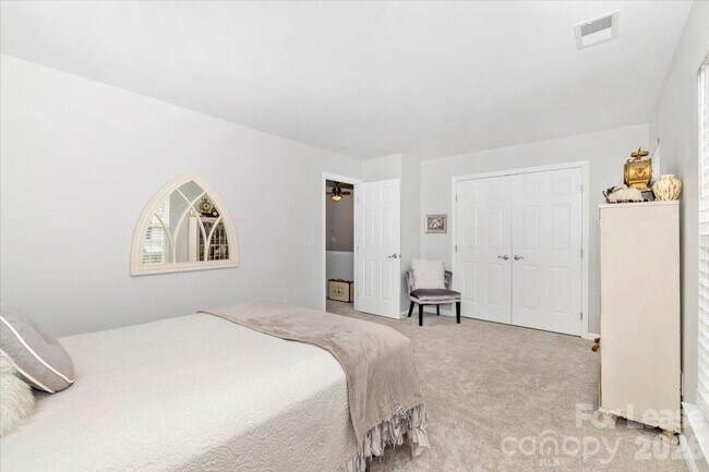 Building Photo - 4100 Christine Ln