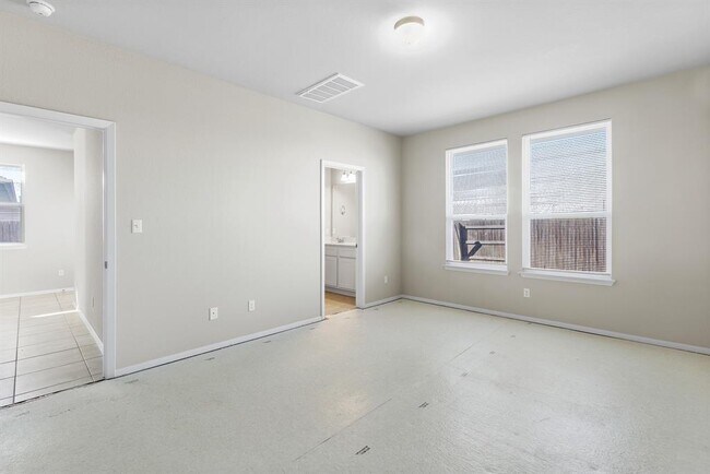 Building Photo - 301 Tempest Trl