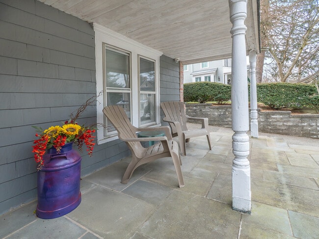 Building Photo - 339 Glen Ave