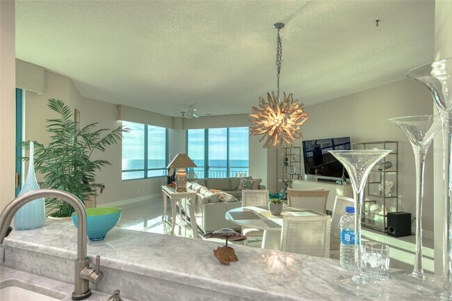 Building Photo - 1560 Gulf Blvd