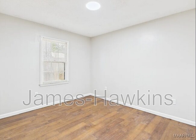 Building Photo - 3218 Riderwood Dr