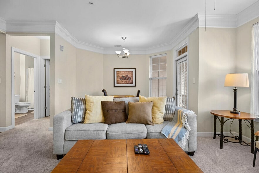 Primary Photo - 6000 Scarlet Sky Ln