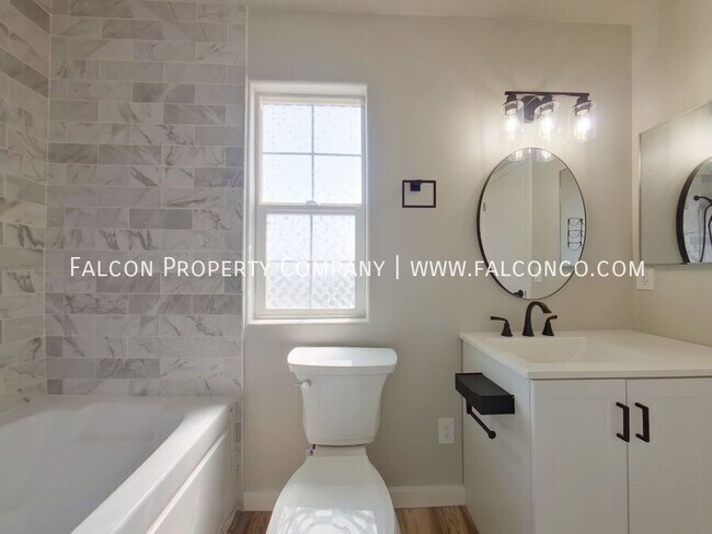 Building Photo - 9345 Hirono Rd
