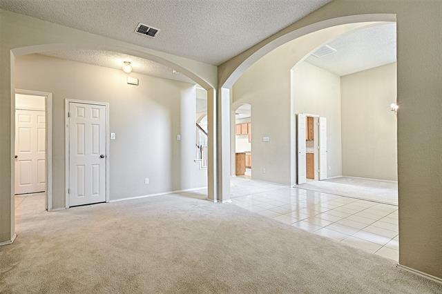 Building Photo - 9701 Thorncliff Dr