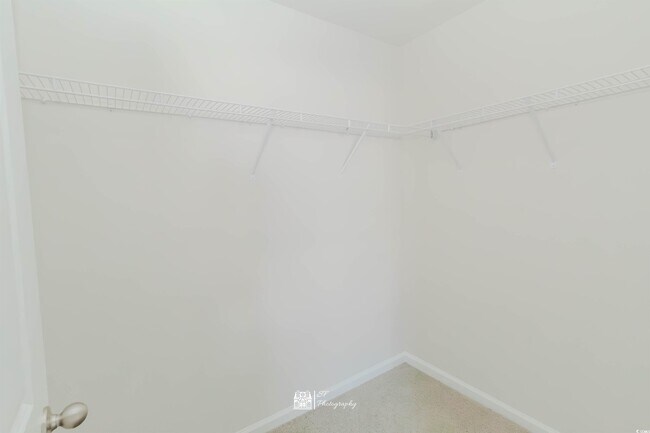 Building Photo - 286 Jeff Waters Cir