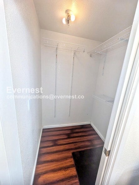 Building Photo - 14403 Tiburon Rd