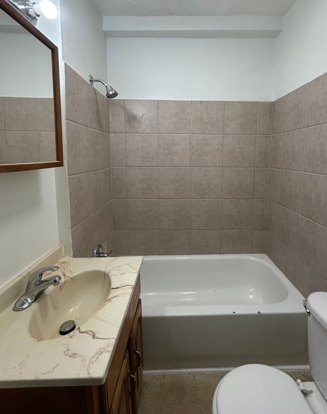 Building Photo - (1937 S 12th St)