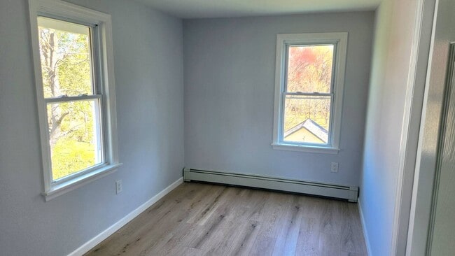 Building Photo - 45 Woodcliff Ave