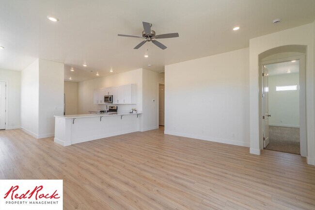 Building Photo - Brand New Stand Alone Home In Desert Color